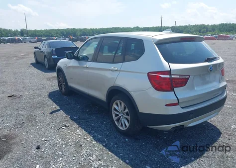 2013 BMW X3 xDrive28I z USA, uszkodzony, nr VIN 5UXWX9C57D0D01258